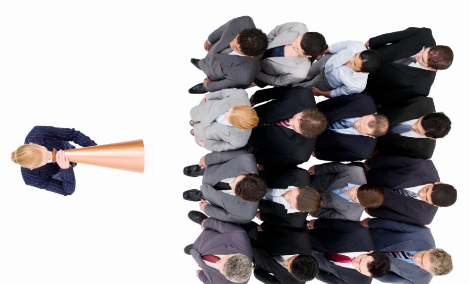The Art of Giving Good Feedback to School Staff