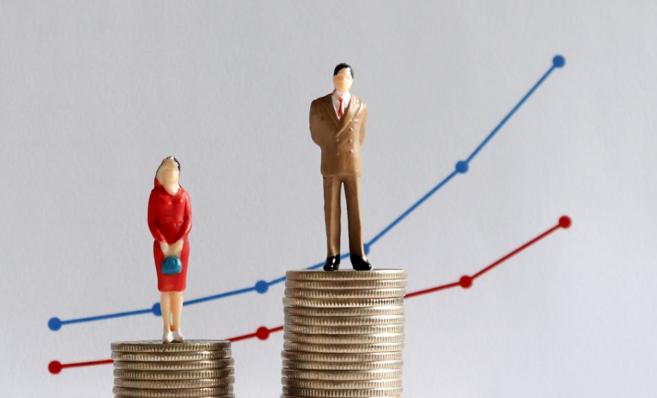 Why does the Gender Pay Gap Persist in Schools?