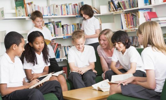 Build and Maintain your School Library, Without Breaking the Budget