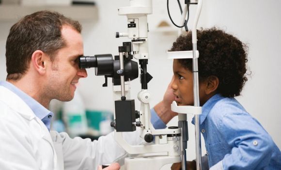 Should Schools Know More About Pupils’ Eyesight?